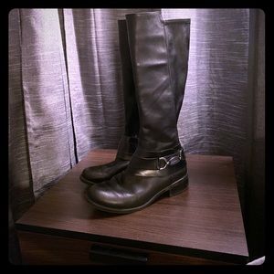 BCBG Kaster2X black riding boot size 7
